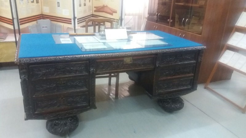 1891 yil sentabr oyida ishlab chiqarilgan Devonxona stoli, bu stolda 1921 yildan 1962 yilgacha Gidrometxizmatning barcha rahbarlari ish faoliyatini olib borgan
